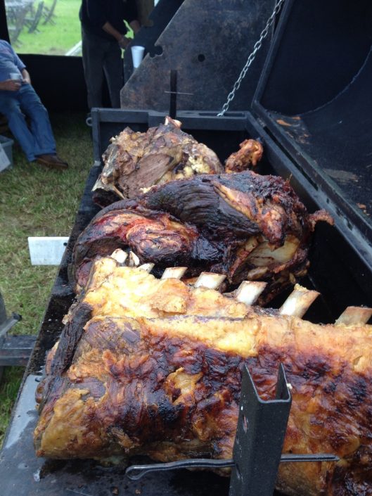 HOG ROAST – 10